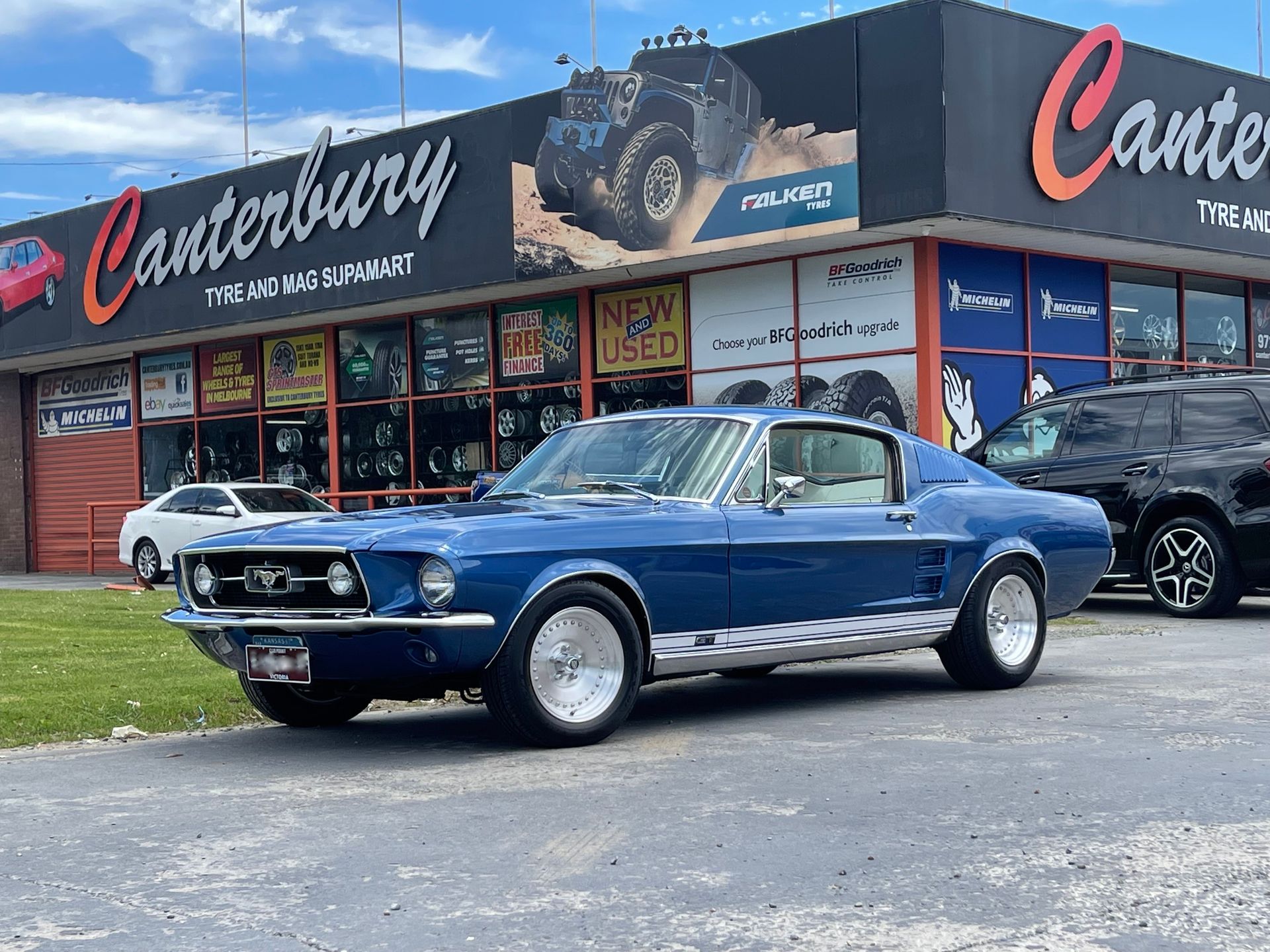 Ford Mustang with Center Line Auto Drag