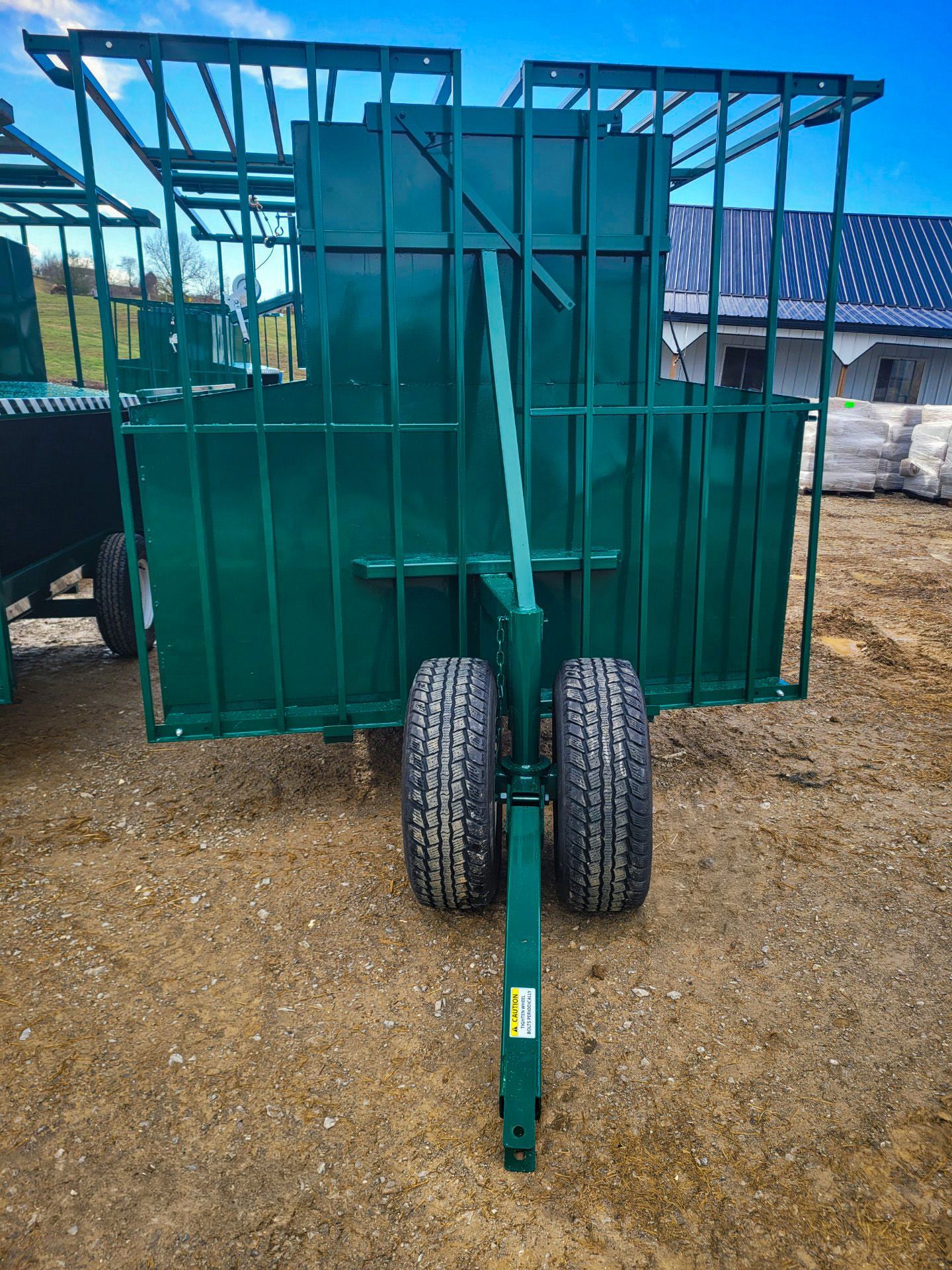5 Ton Creep Feeder with wheels and racks