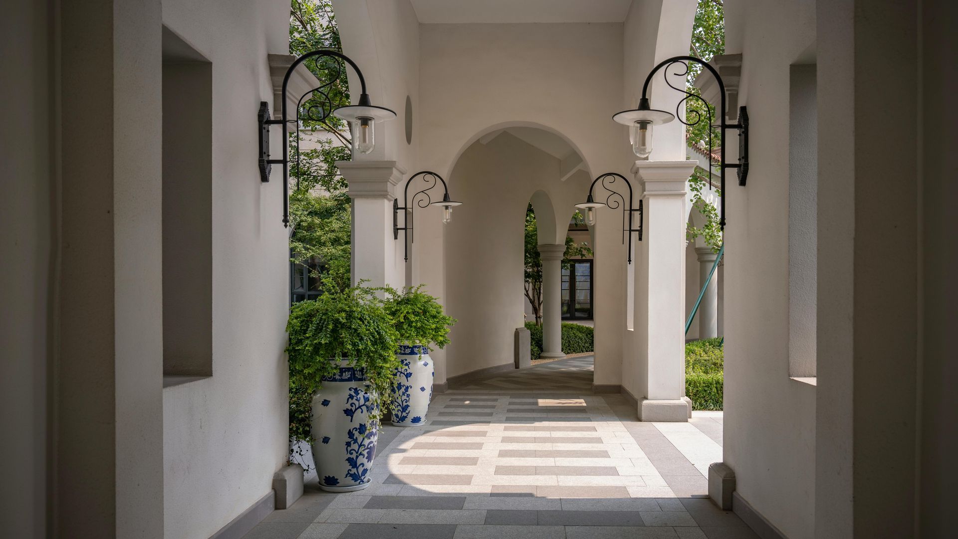 luxury home back porch 