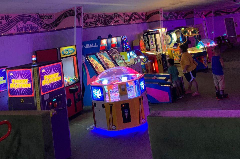 Skate Rink Shreveport, LA Aggie’s Skate Connection