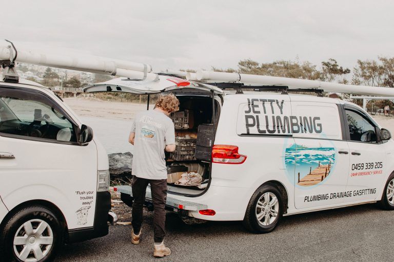 Gas Plumber getting ready for plumbing job in Coffs Harbour
