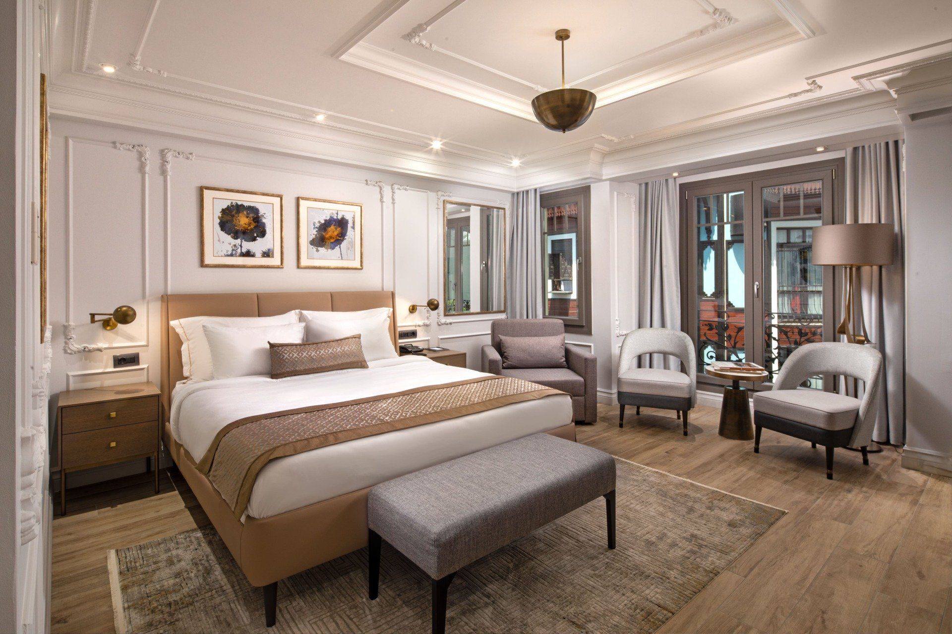 Mula Hotel, PREMIER STREET VIEW ROOM