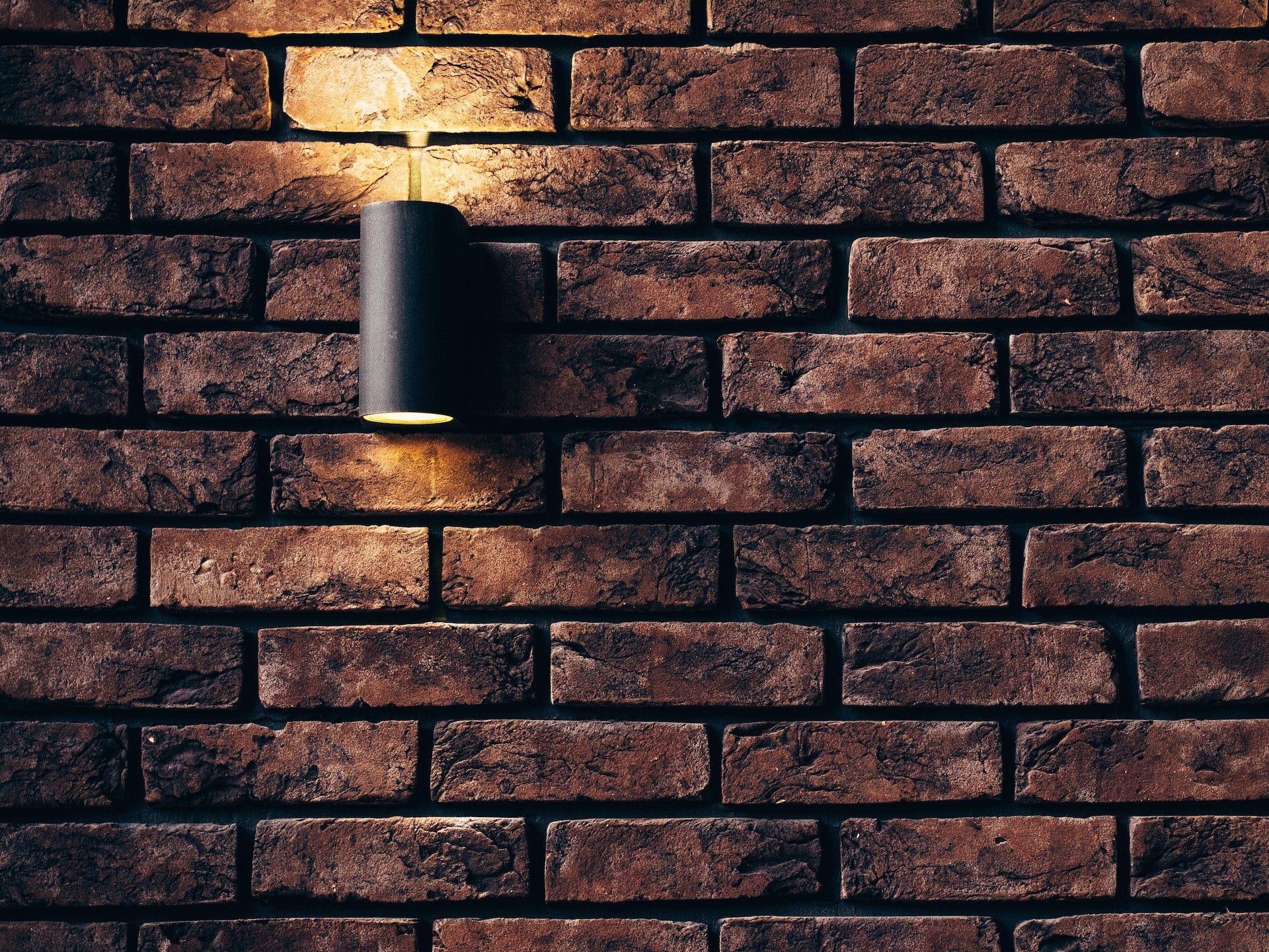 brick wall lighting