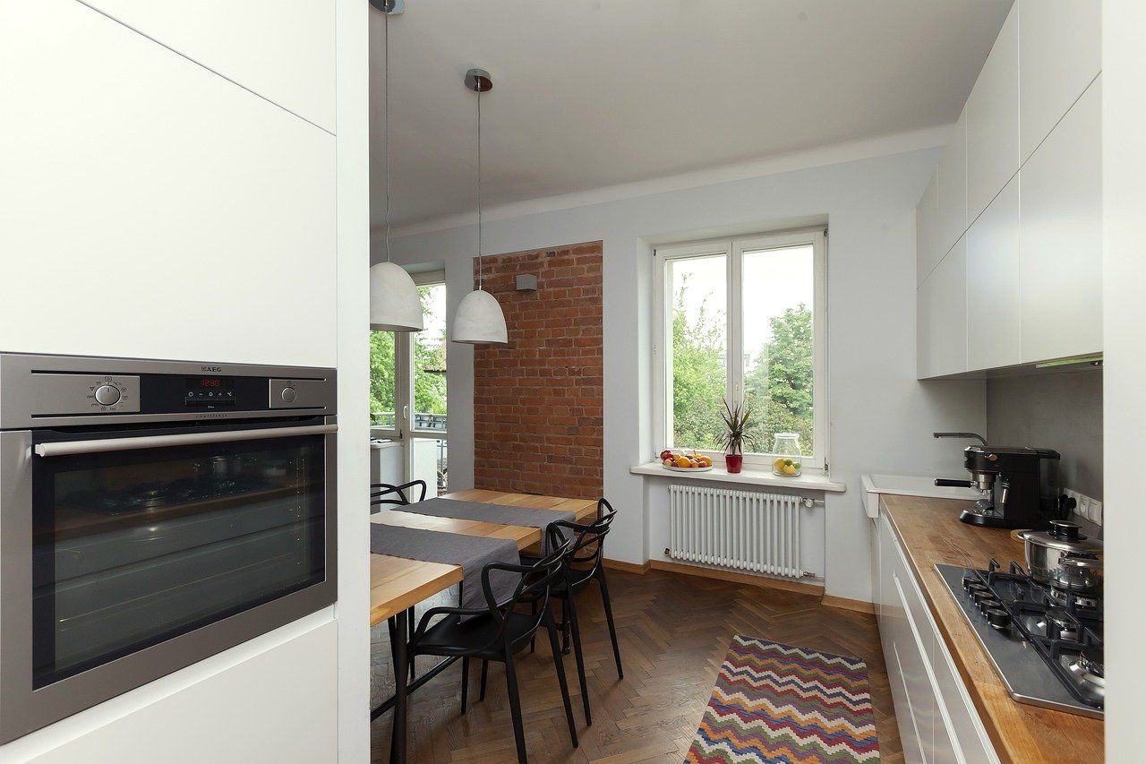 brick in the kitchen arrangements