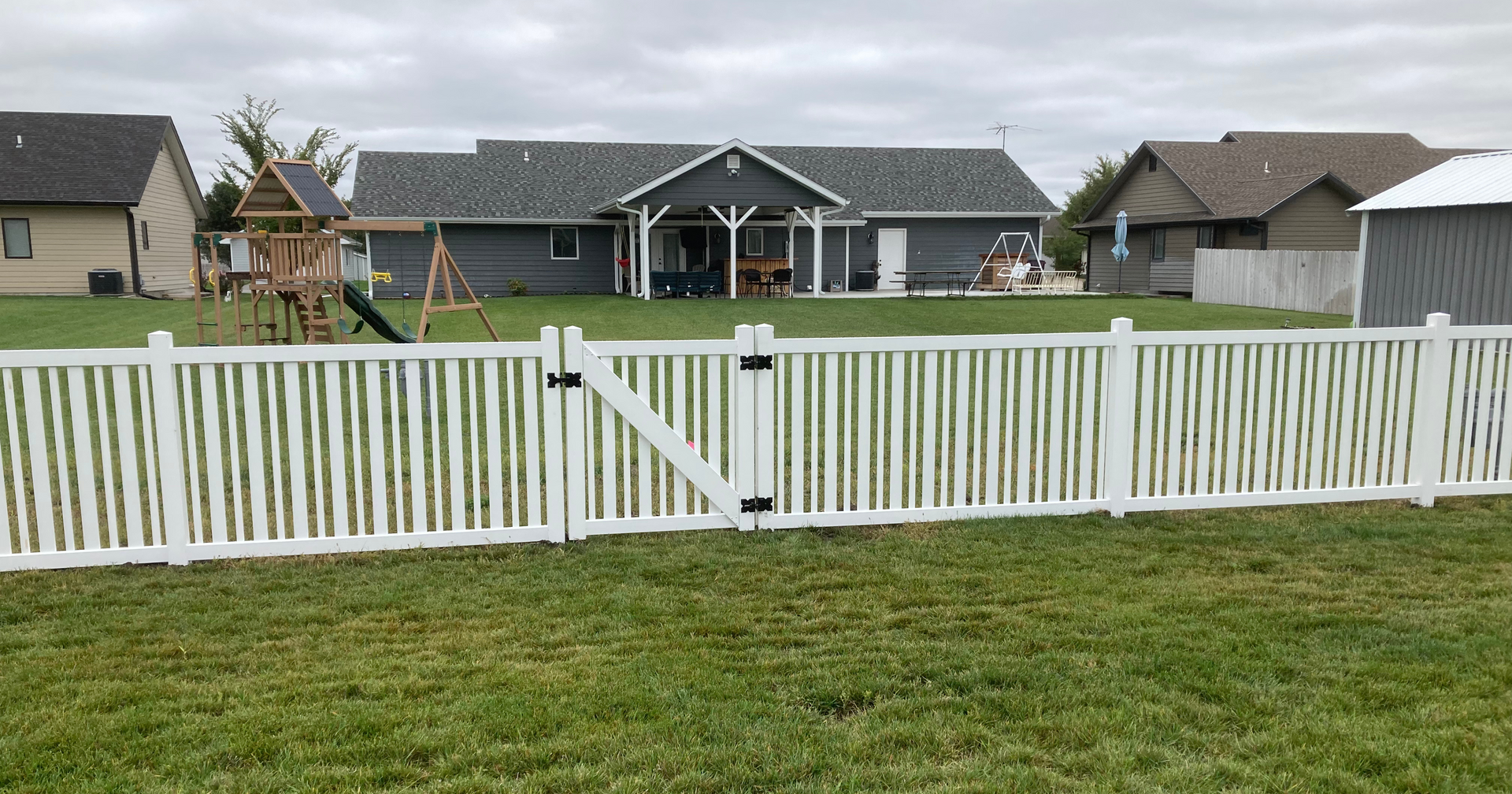 Vinyl Fencing in Hutchinson, KS