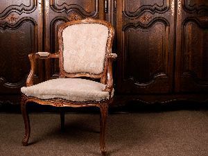 Antique Chair — Anchorage, AK — Ship Creek Storage Antique Chair — Anchorage, AK — Ship Creek Storage