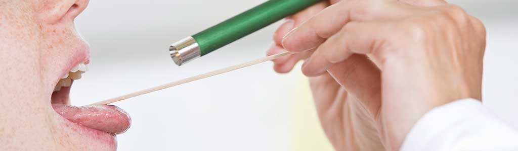 DR. RENÉ GÓMEZ SARABIA - Cirugía de la voz