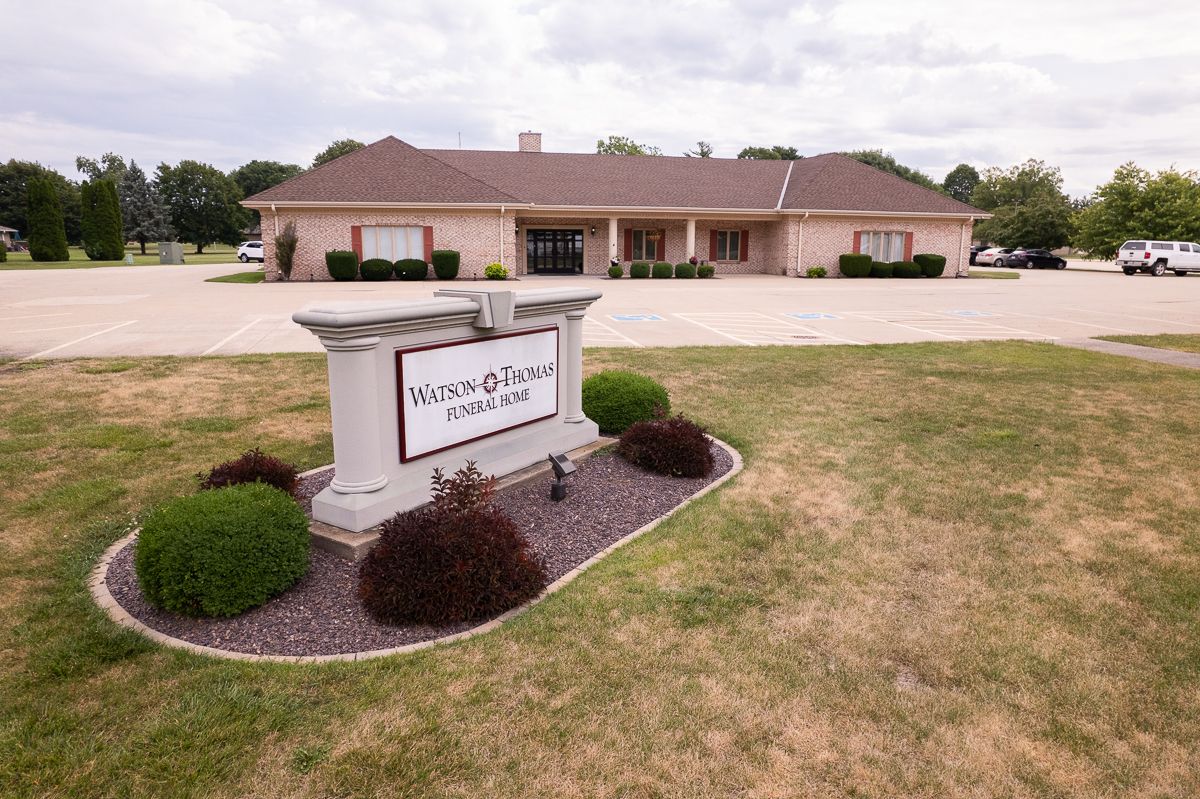 Watson-thomas Funeral Home North Seminary Street Galesburg Il