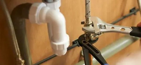 Local Plumber in Rescue