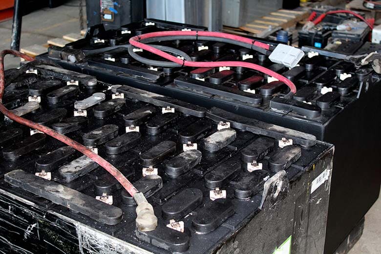 ADVANCE MONTACARGAS - Baterías