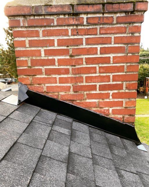 Flat Gray Shingles Roof