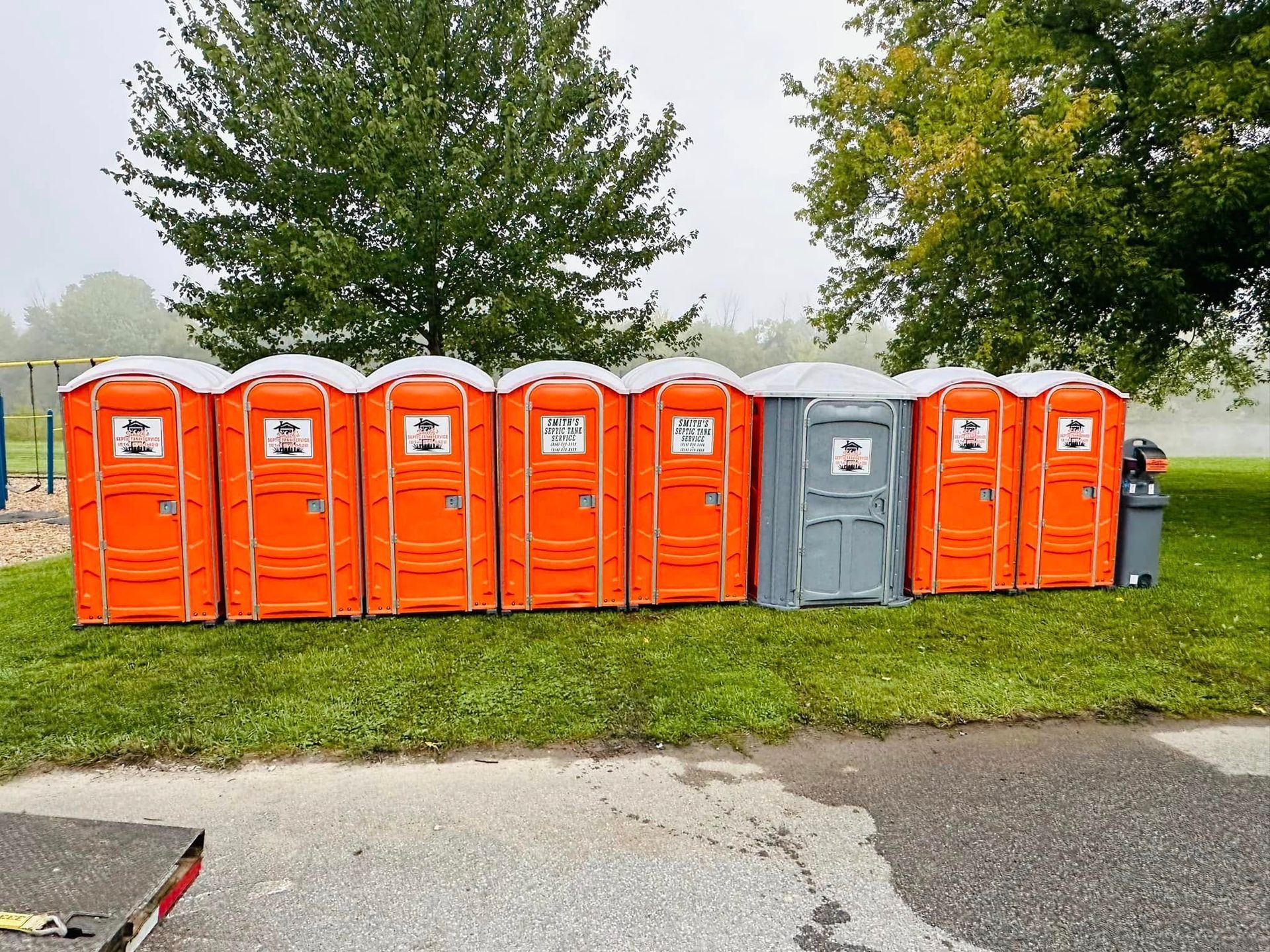 Multi-unit event porta potty package