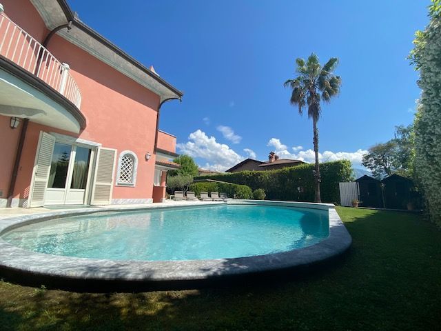 Villa Le Due Torri Forte dei Marmi