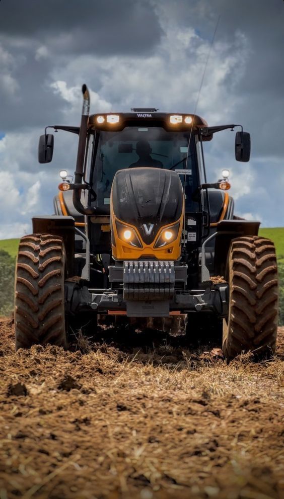 Pneugel has developed a preventive anti-puncture and repair gel for tractors tires.