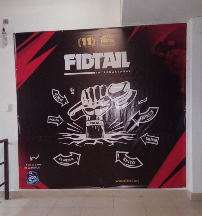 GRÁFICA SIETE