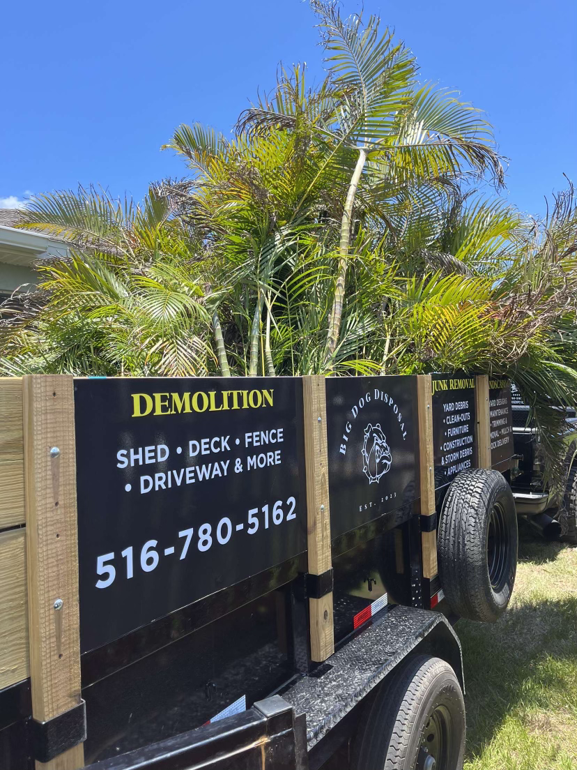 An image of a trailer truck