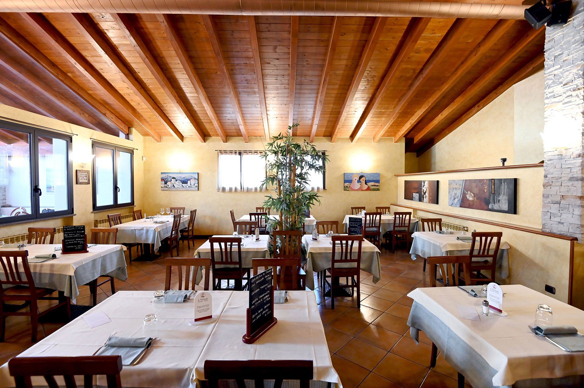sala principale pizzeria