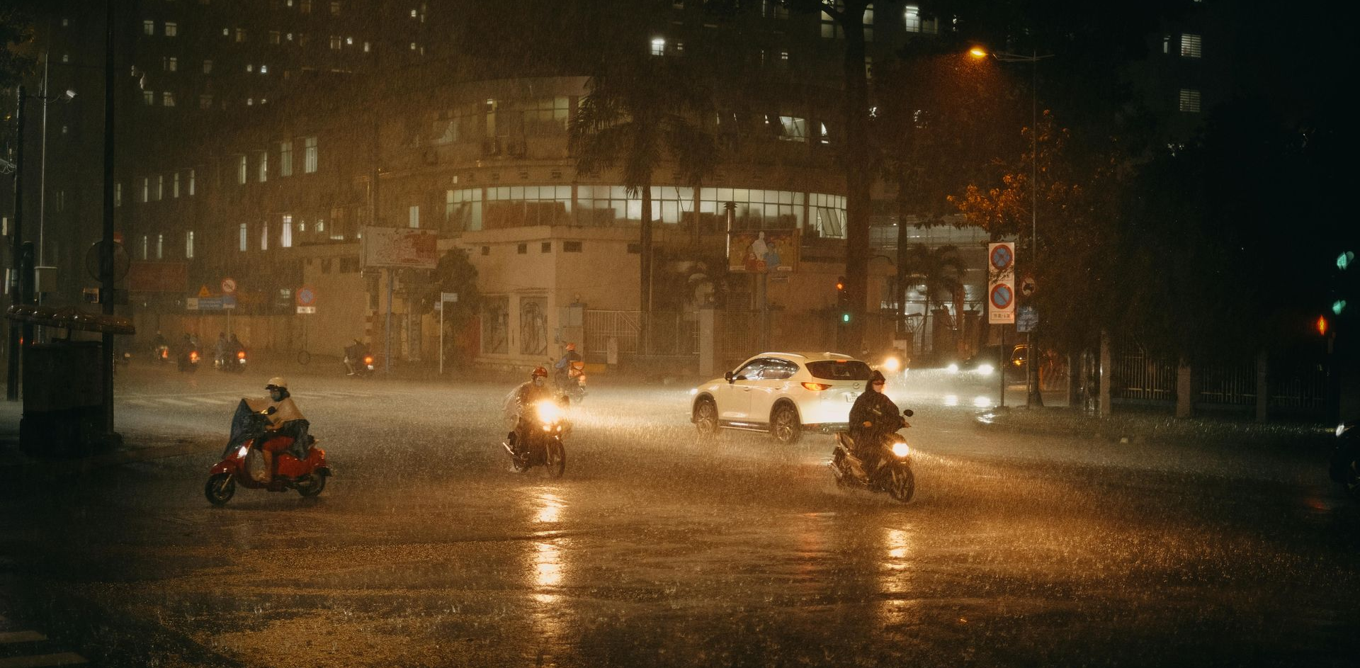Sudden rain in Ho Chi Minh city
