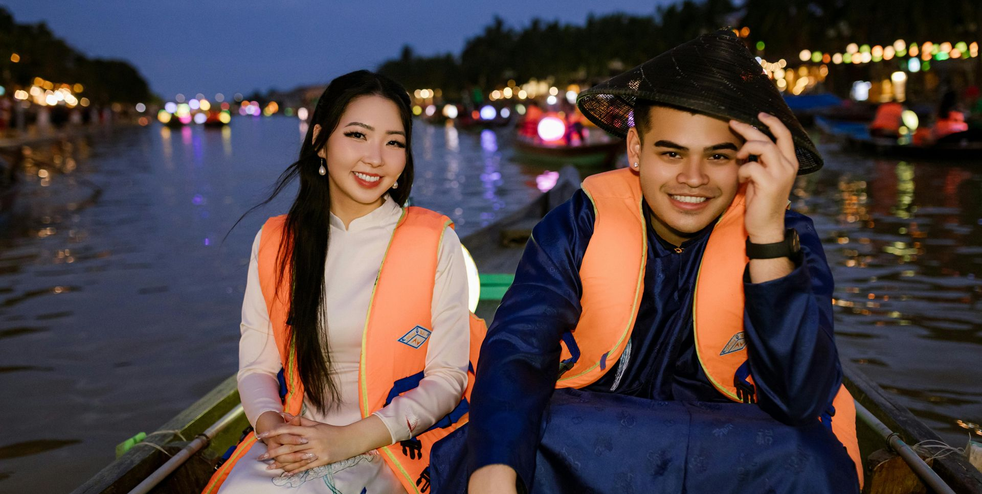 A couple in Hoian lantern