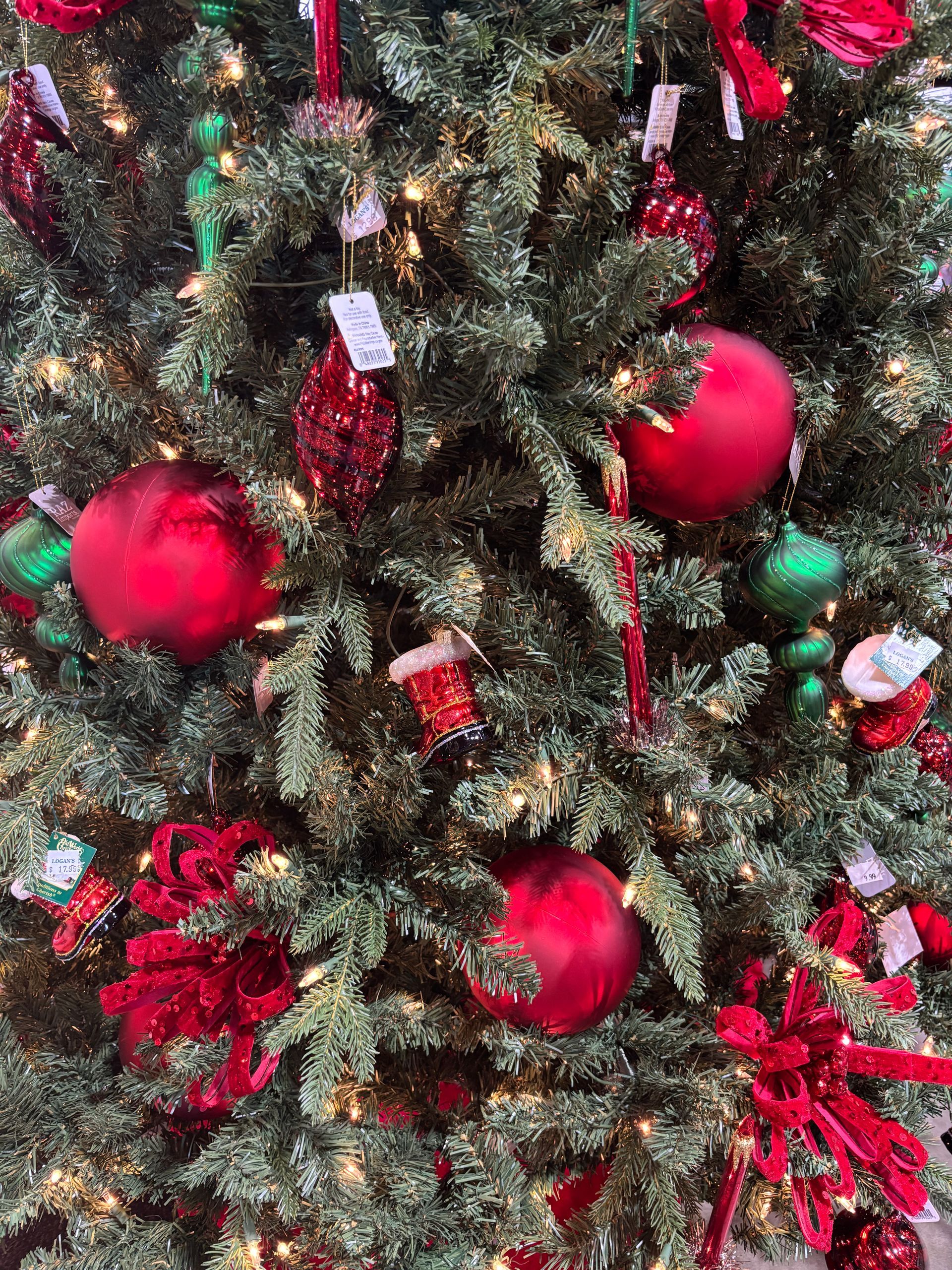 Christmas Ornaments & Decor