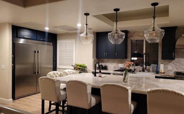 kitchens blue cabinets