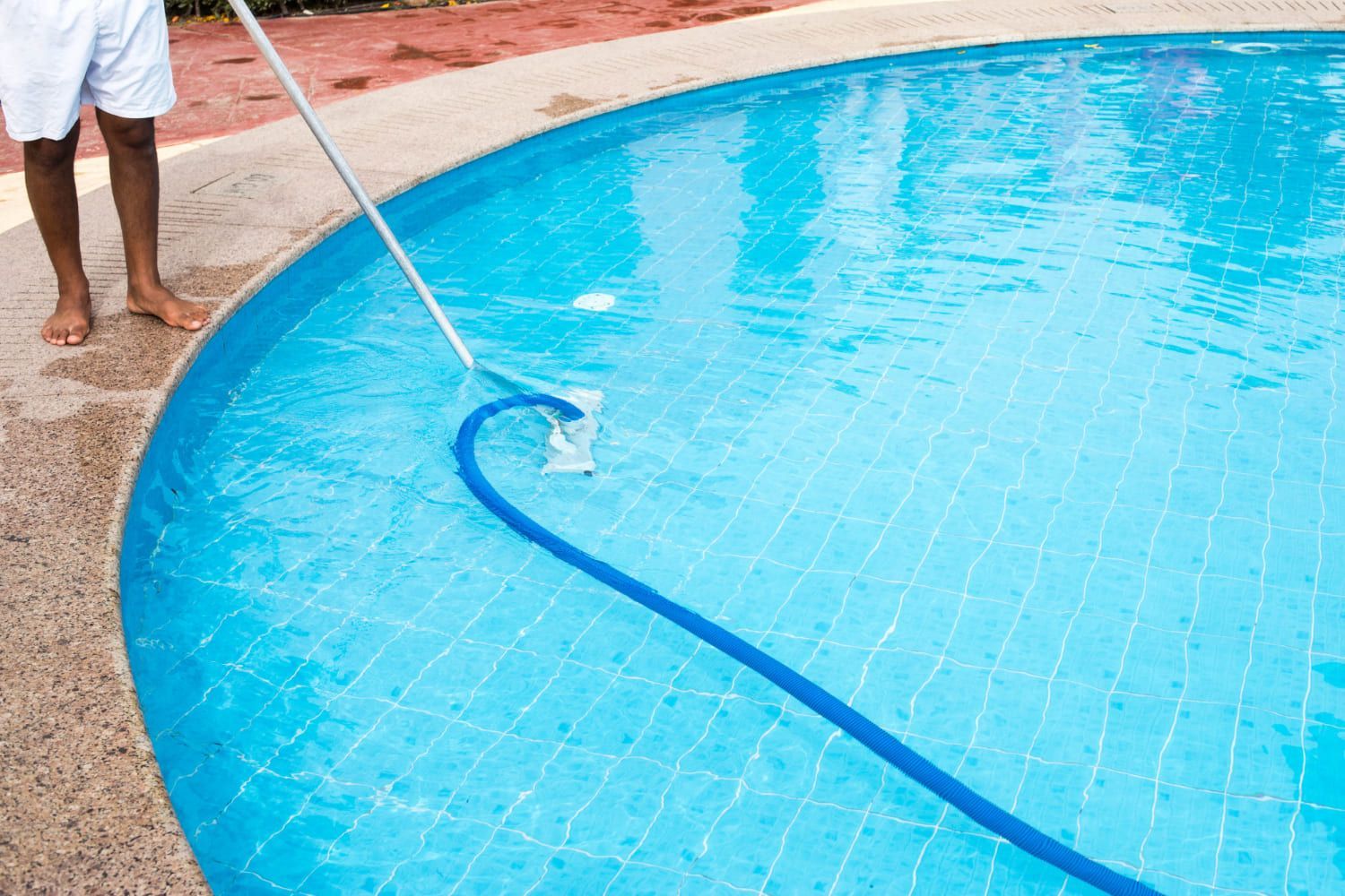 Pool Tile Cleaning