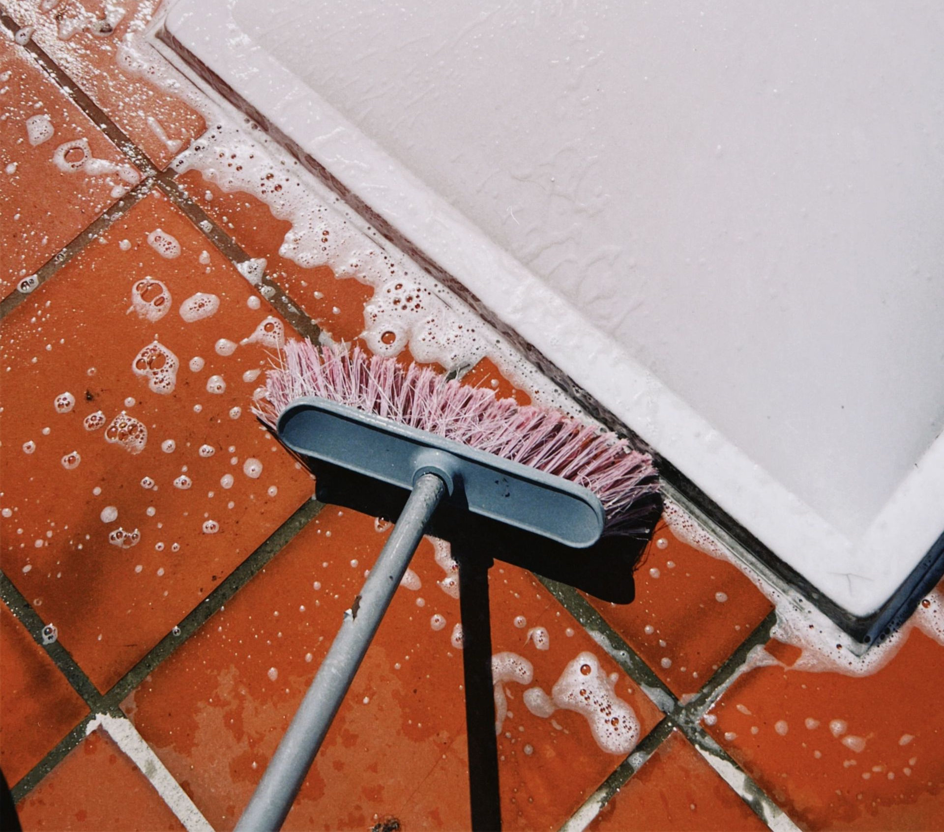 Removing cement haze from tile
