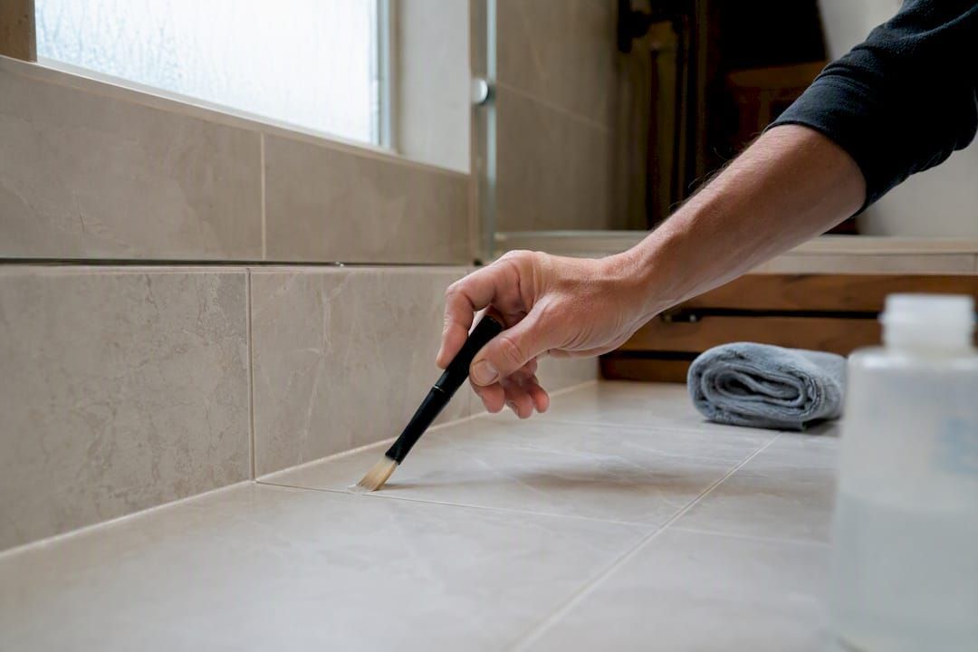 Wet and dry shower grout pores