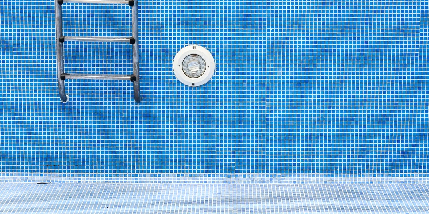 effective pool tile cleaning methods