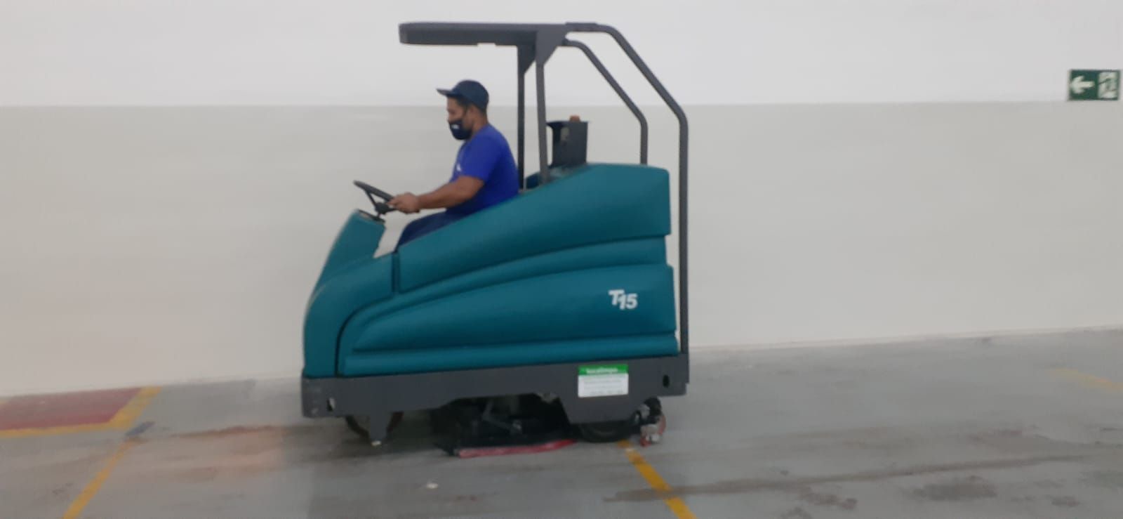 lavadora de piso, lavadora de piso industrial, lavadora de piso tennant, tennant T15, tennant 7200, alfatennant, alfa tennant, lavadora lava e seca piso, promolimp, vulcan, limpeza mecanizada, ecologica equipamentos, karcher, nilfisk, viper, tuffan