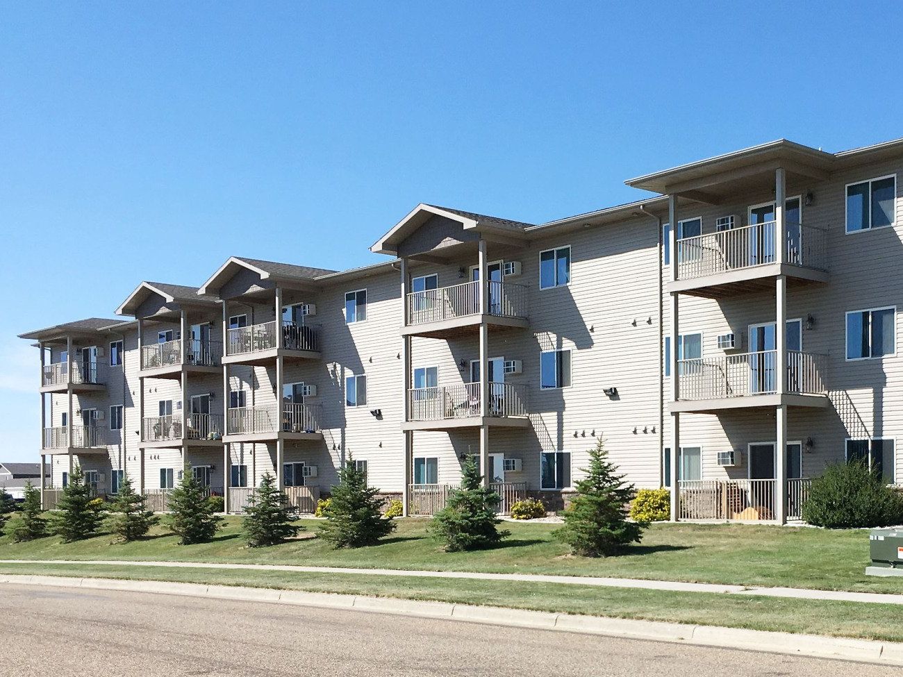 Sunset Pointe Apartments at IMM Apartments in Minot North Dakota