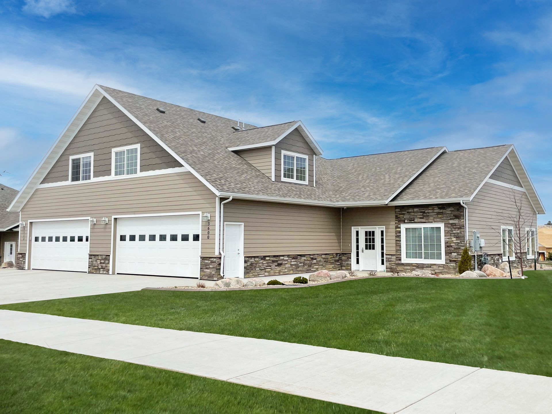 Coulee Ridge Twin Homes at IMM Apartments in Bismarck North Dakota