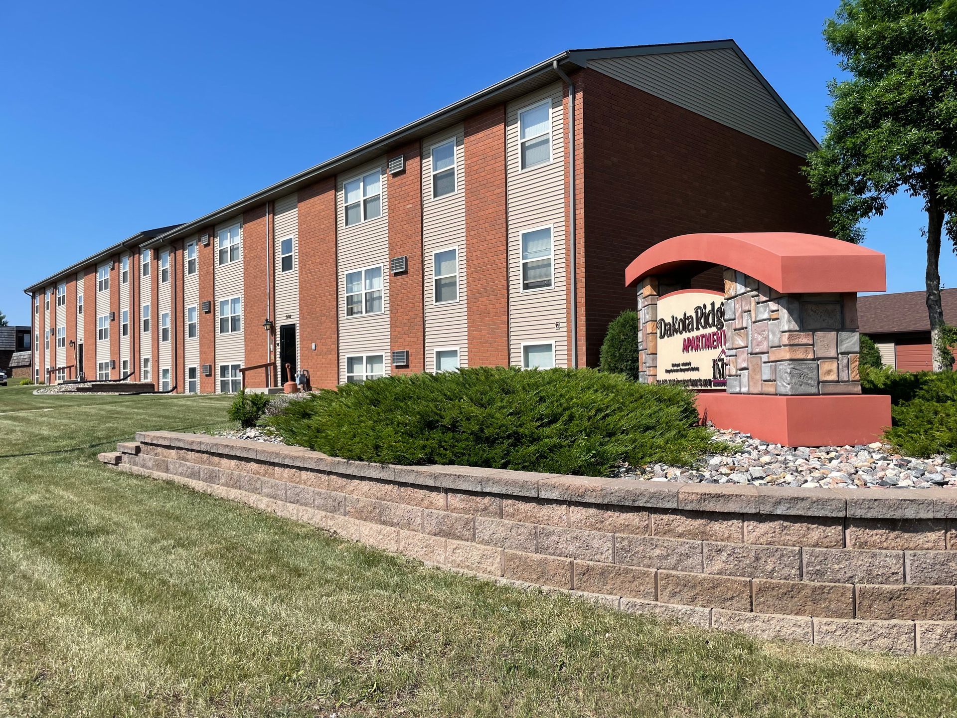  Dakota Ridge Apartments at IMM Apartments in Minot North Dakota