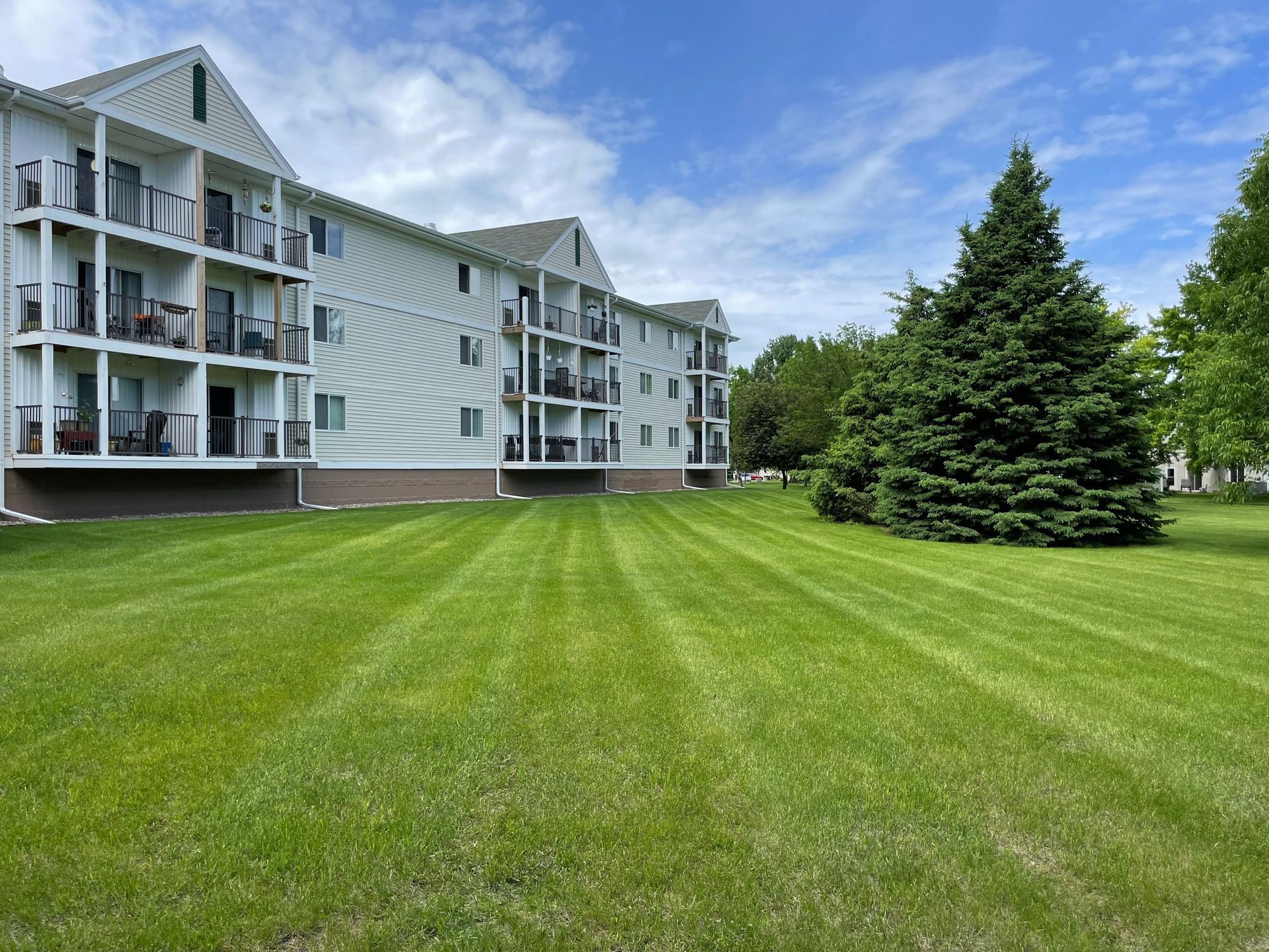 Parkview Terrace Apartments at IMM Apartments in Grand Forks North Dakota
