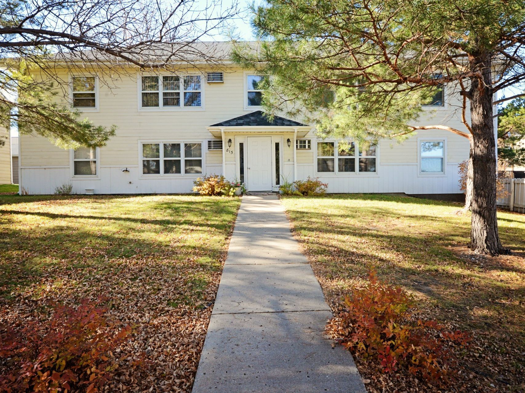 Williamsburg Apartments at IMM Apartments in Minot North Dakota