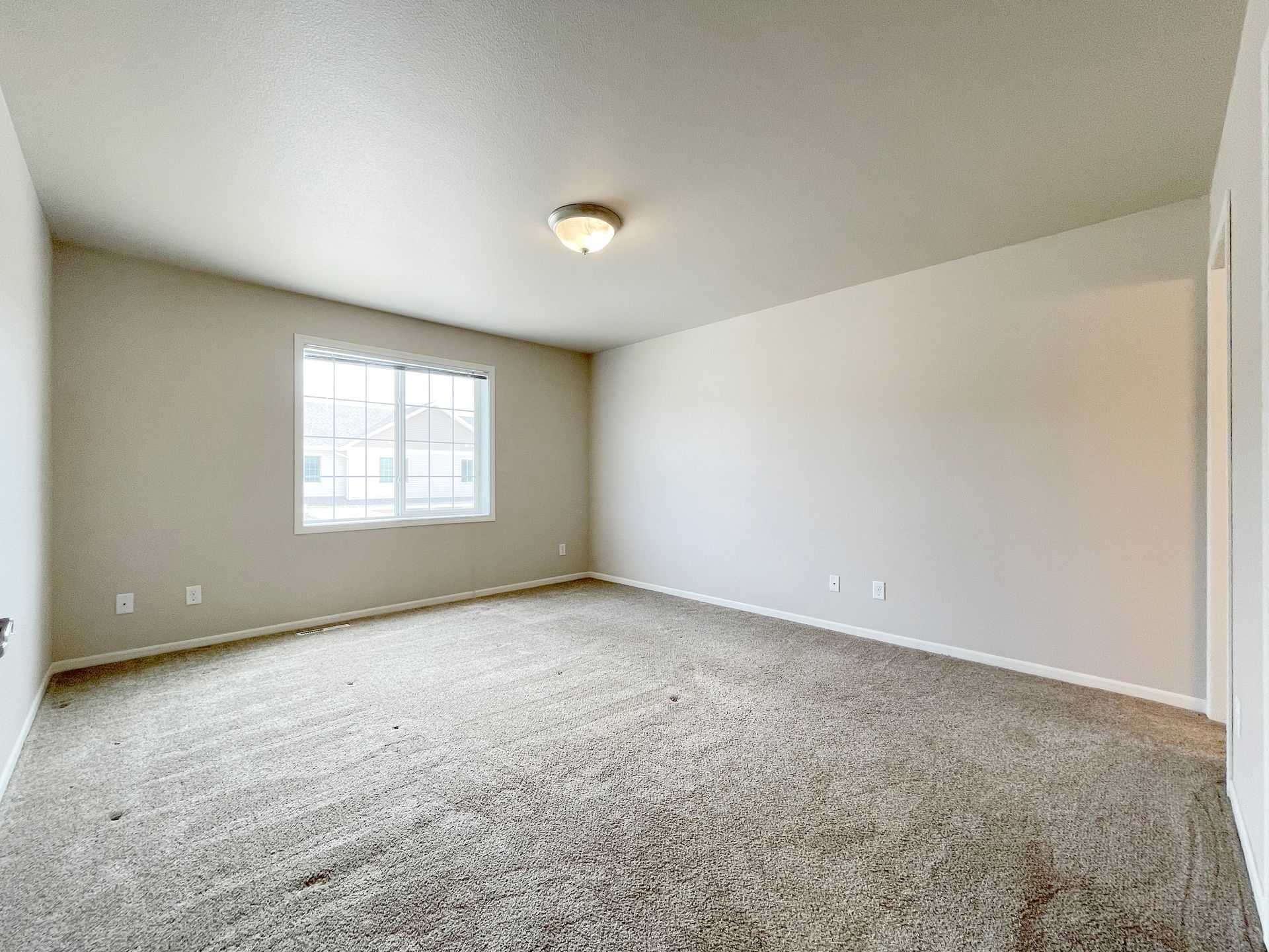 Montgomery Townhomes at IMM Apartments in Fargo North Dakota