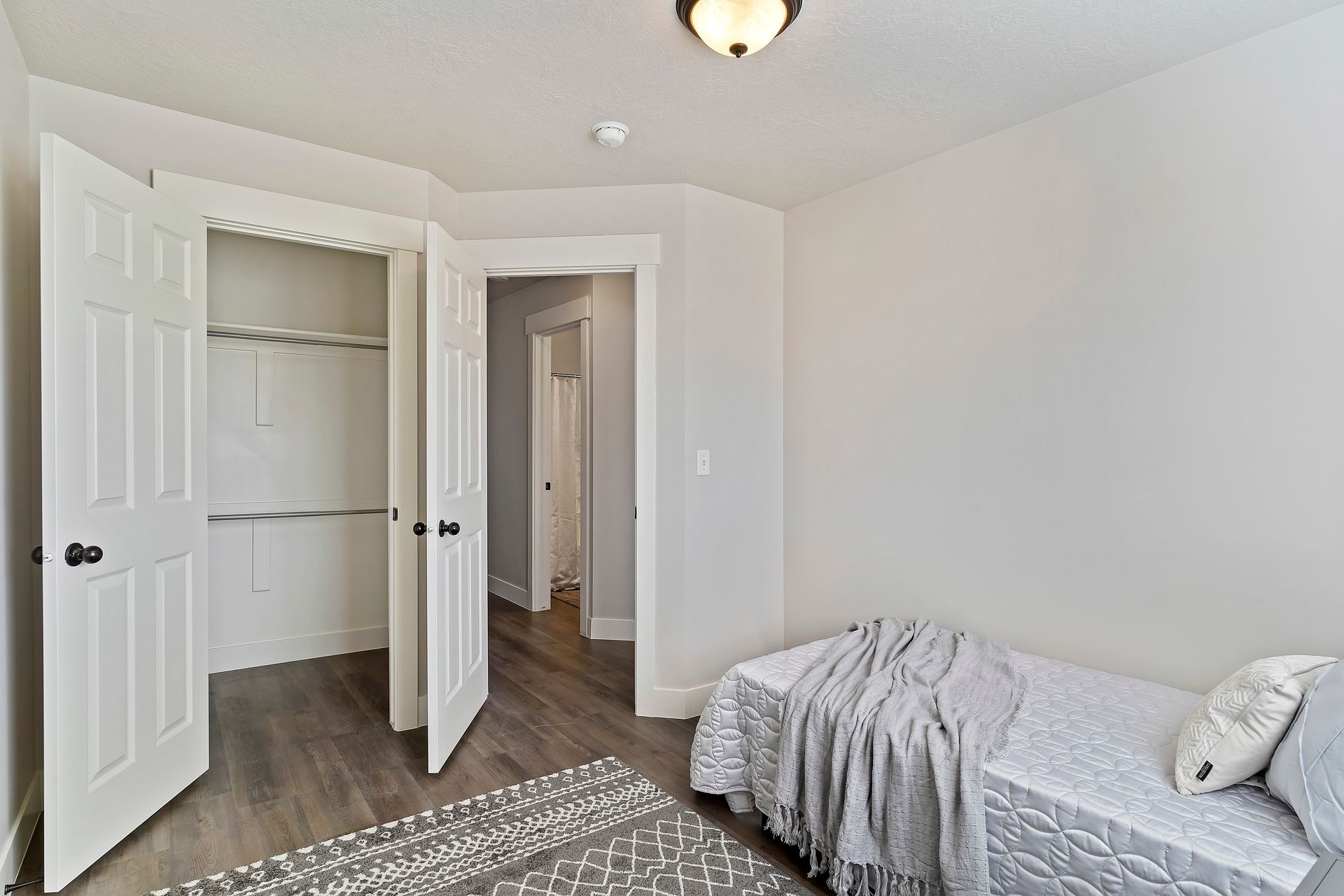 Oakwood Apartments Photo gallery