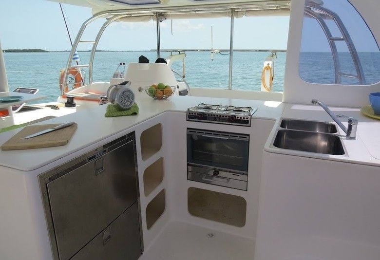 Run and Check Fridges and Air Conditioning Systems