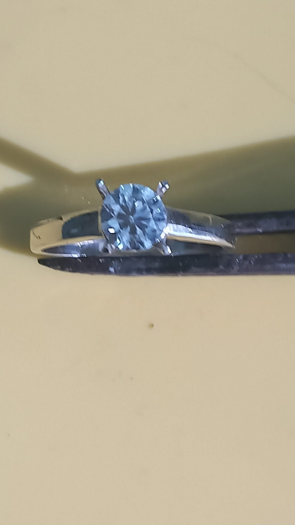 anello solitario