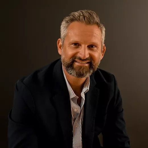 Joey Stevens Headshot
