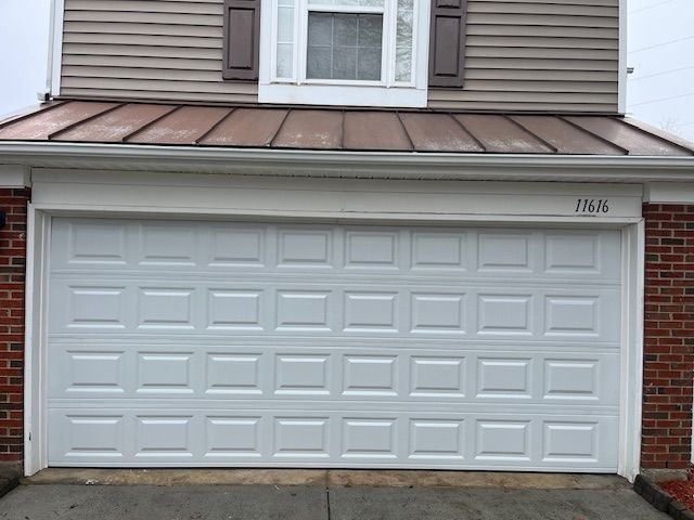 Garage door installation in Huntersville
