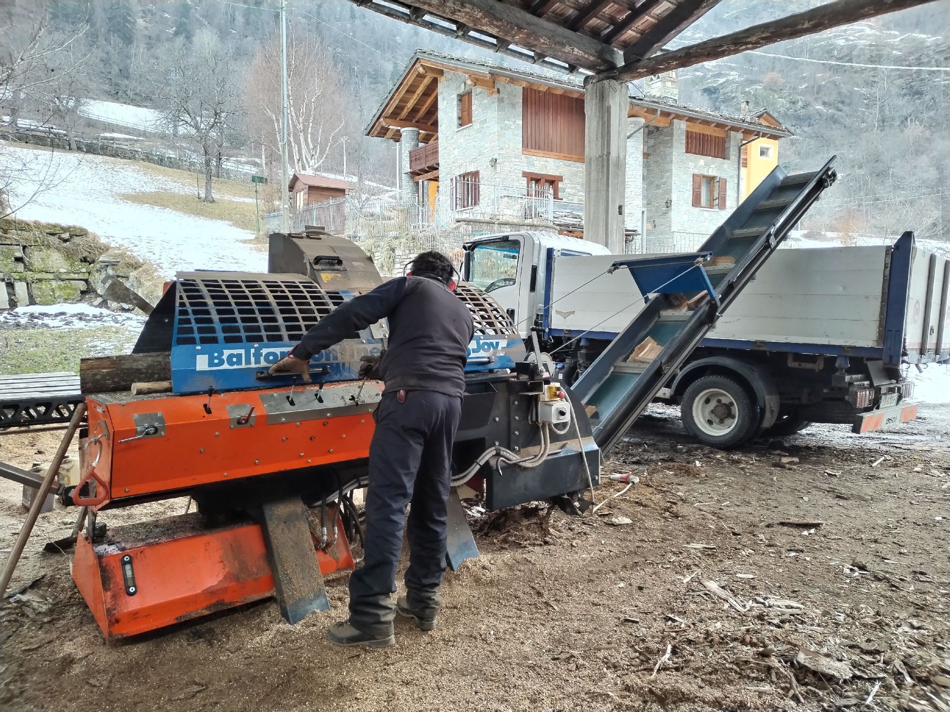 creazione legna da ardere Jacquemod F.lli Aosta Avise