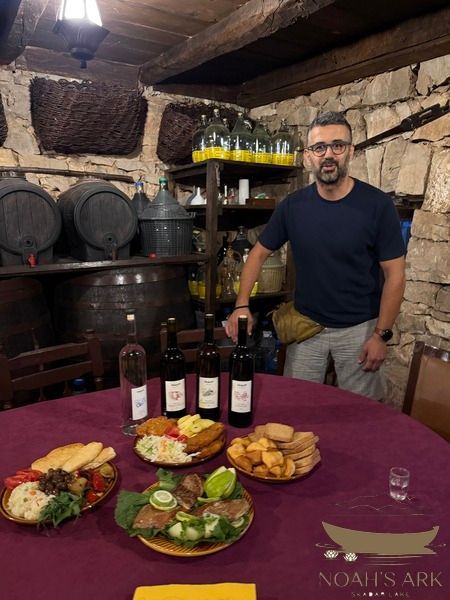 optional Wine and food Gourmet stop: private, family Winery 