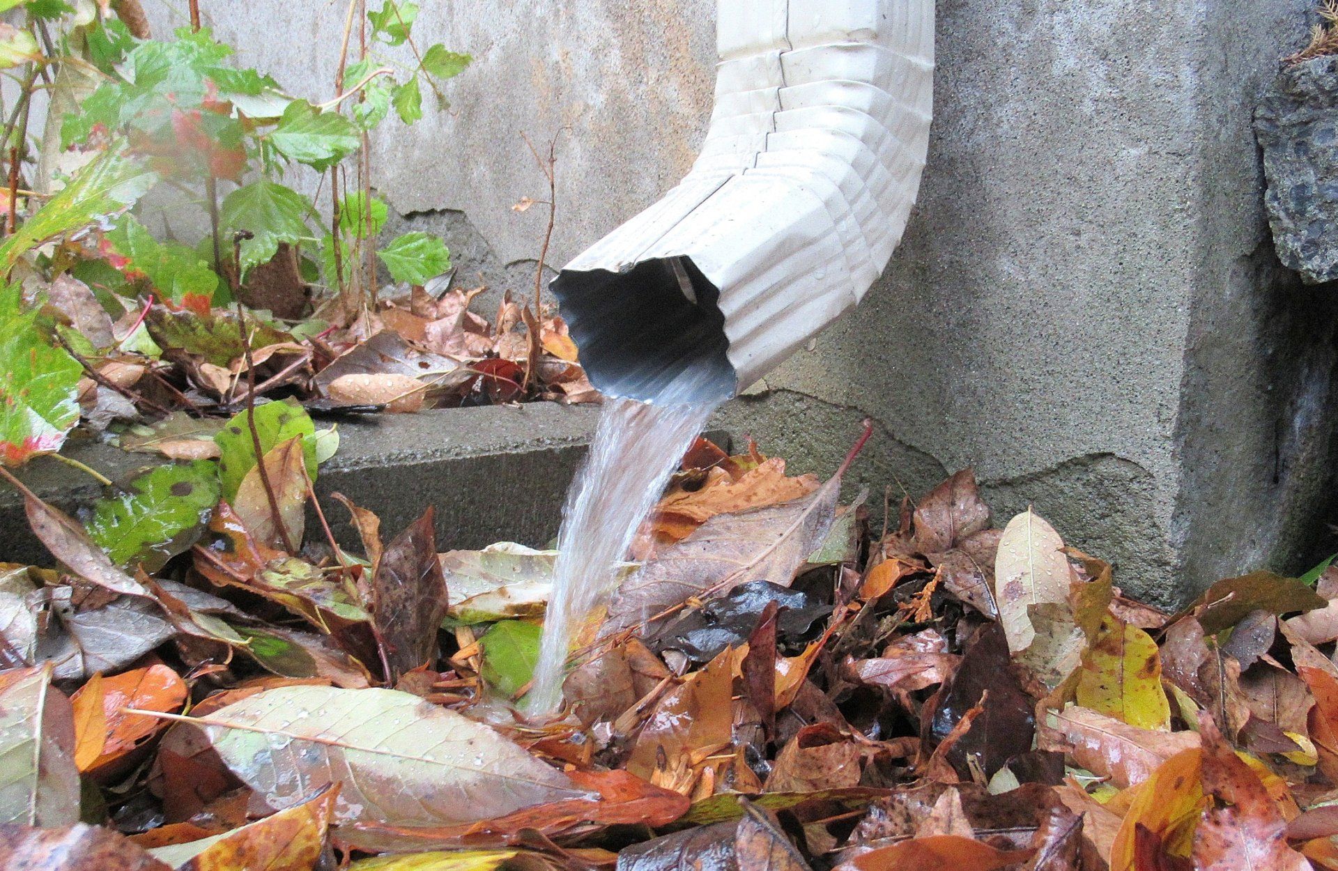Guttering Downspout Pipe - Rockledge, PA - Goodman Roofing Company
