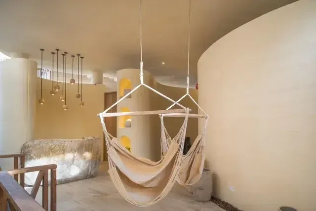 Hotel with spa in San Antero, with hammocks, soft lighting, and a relaxing atmosphere in Córdoba.