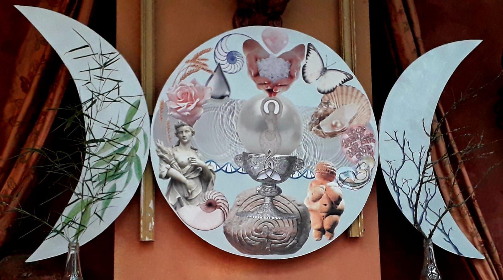 Sybilings Moon -board voor de maan-evenementen gemaakt door Penny Porter en Mariska Assink