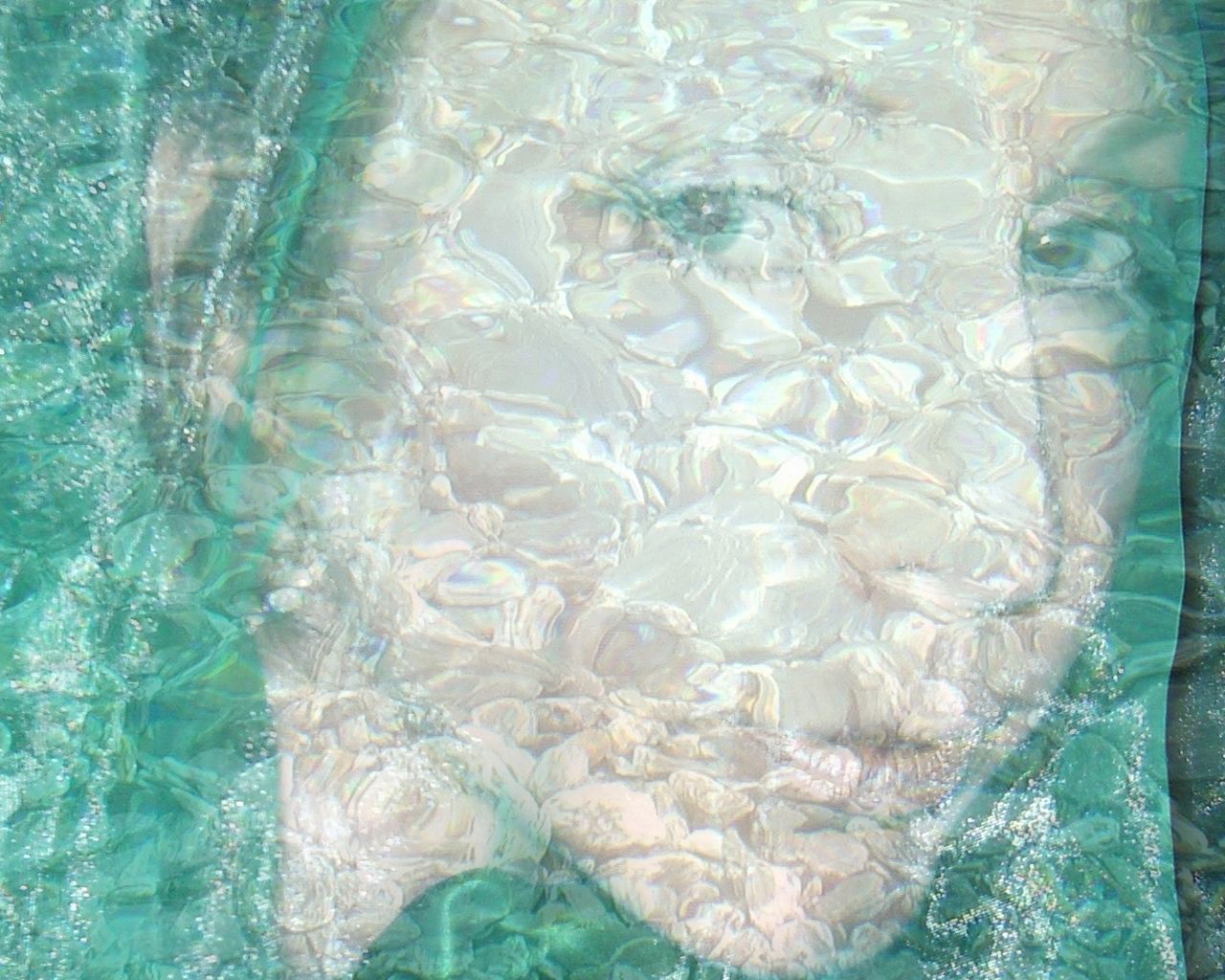 Mariska Assink als water-wezen of het element water