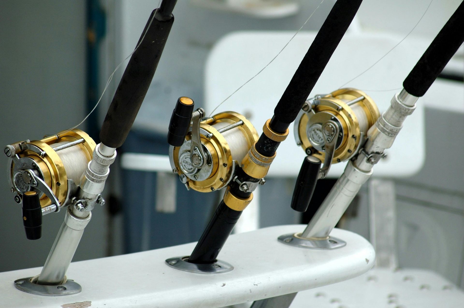 Trolling fishing rods during a 4-Hour Trolling Fishing Charter in Panama City Beach, Florida.
