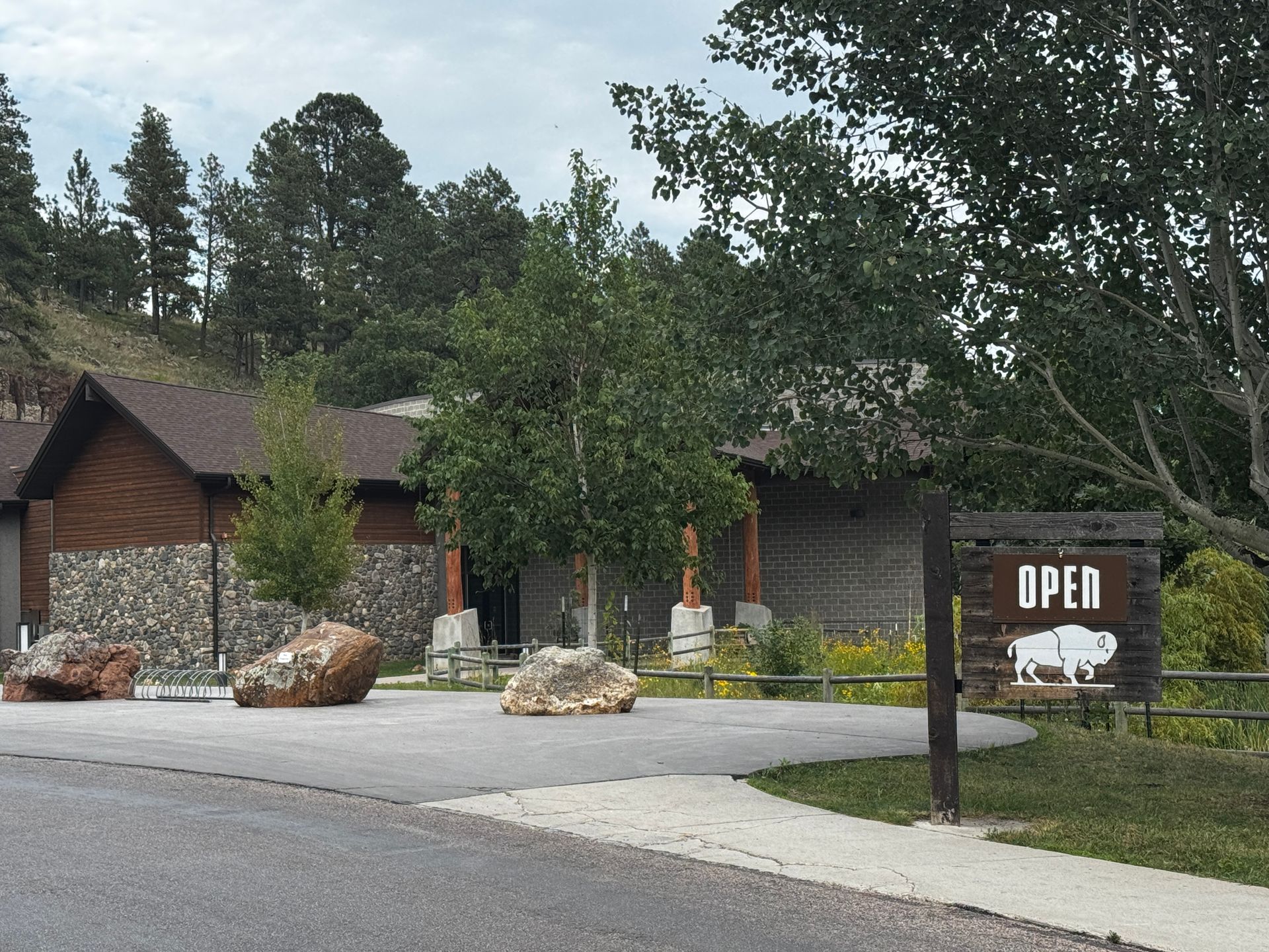 Building with stone and wood exterior, 