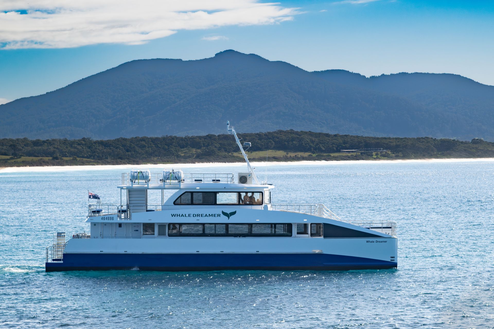 whale watching cruise on the Sapphire Coast Merimbula Eden Bermagui